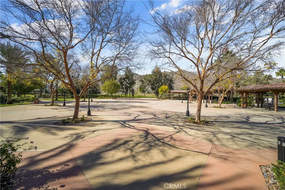 8071 Hazeltine Hemet, CA 92545