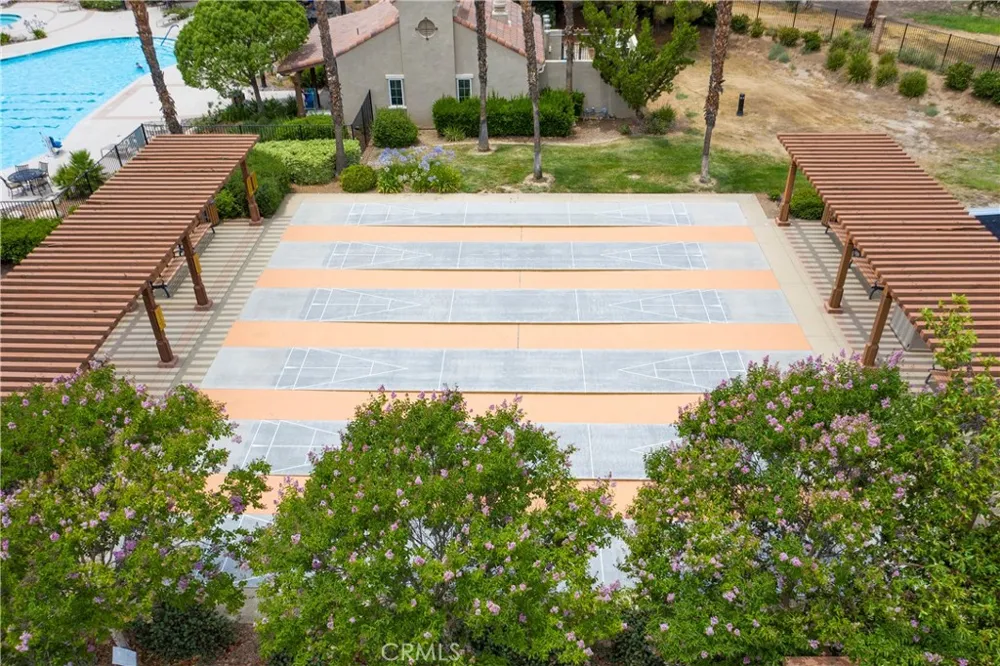 8071 Hazeltine Hemet, CA 92545