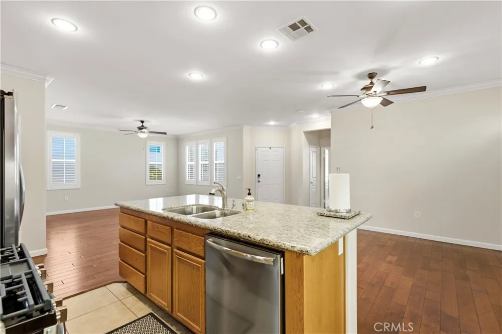 8071 Hazeltine Hemet, CA 92545