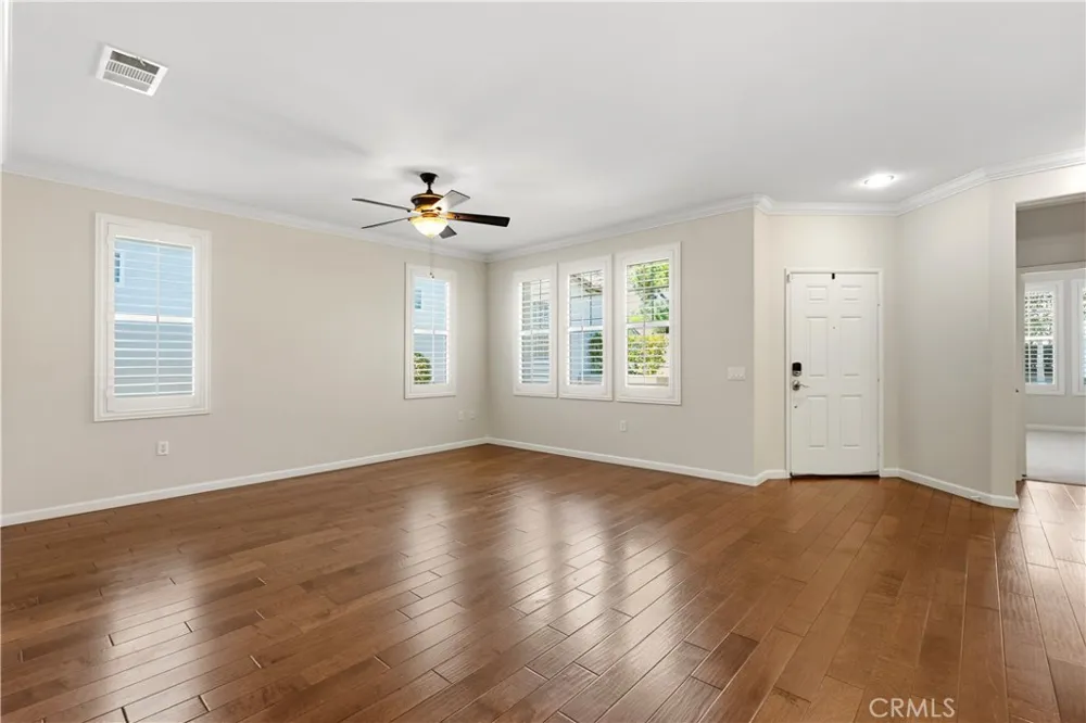 8071 Hazeltine Hemet, CA 92545
