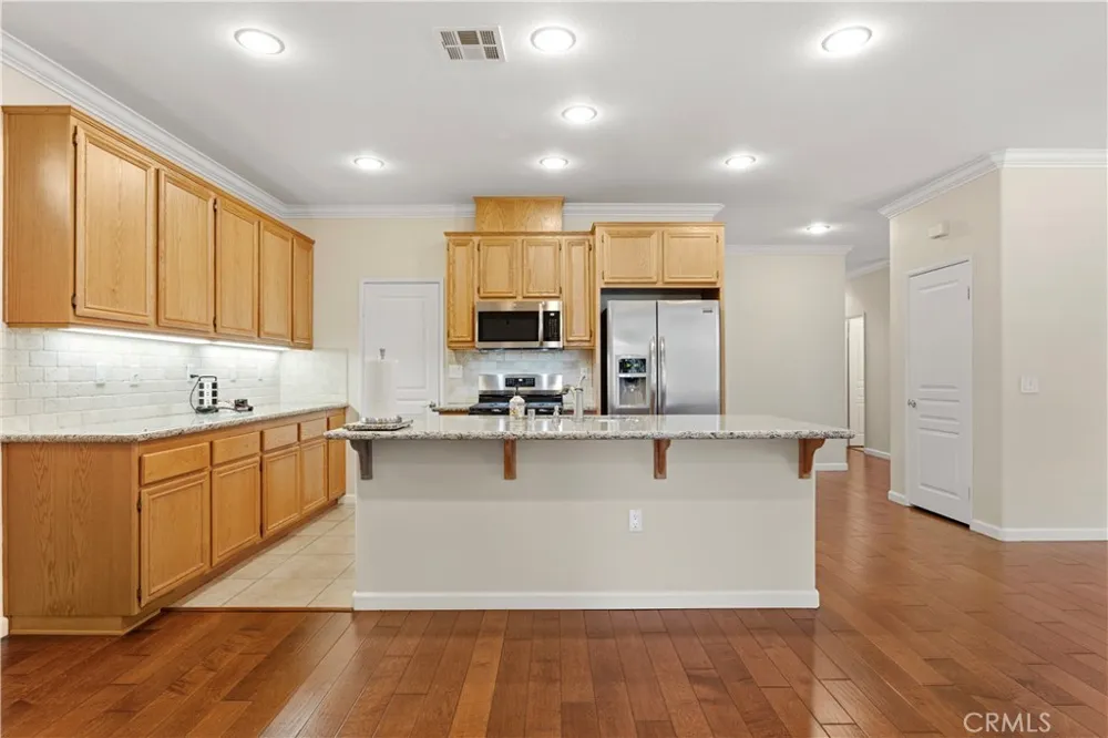 8071 Hazeltine Hemet, CA 92545