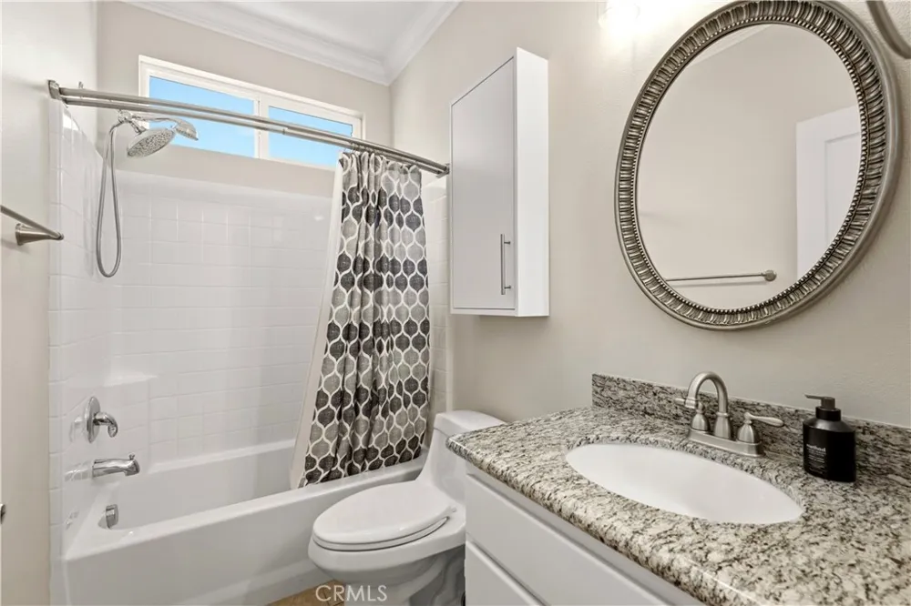 8071 Hazeltine Hemet, CA 92545