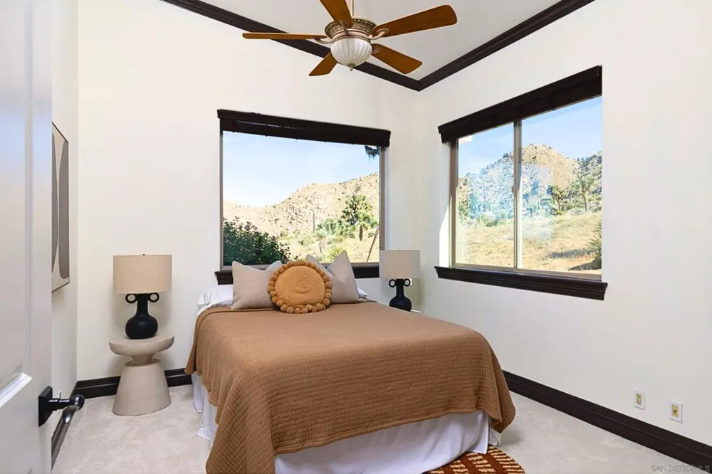 8022 Wesley Rd Joshua Tree, CA 92252