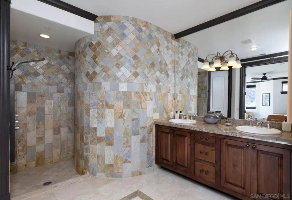 8022 Wesley Rd Joshua Tree, CA 92252