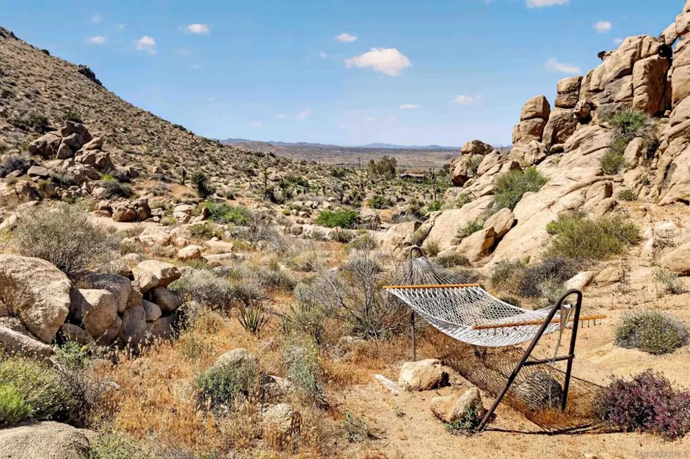 8022 Wesley Rd Joshua Tree, CA 92252