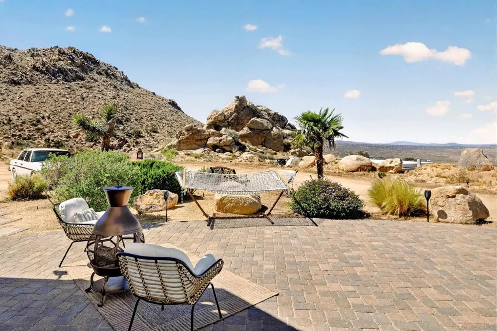 8022 Wesley Rd Joshua Tree, CA 92252