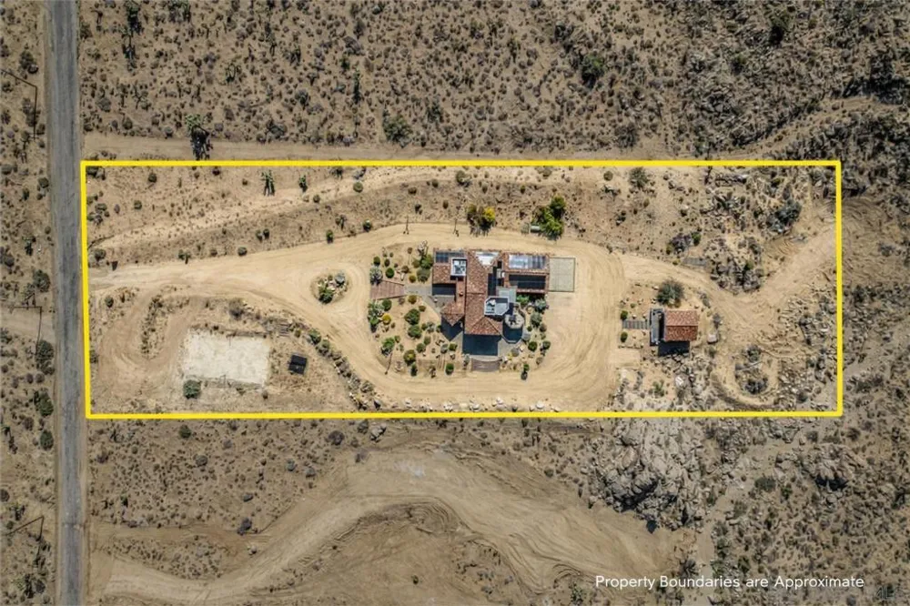 8022 Wesley Rd Joshua Tree, CA 92252