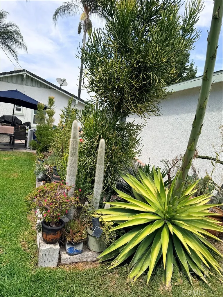 4574 Central Ave Riverside, CA 92506
