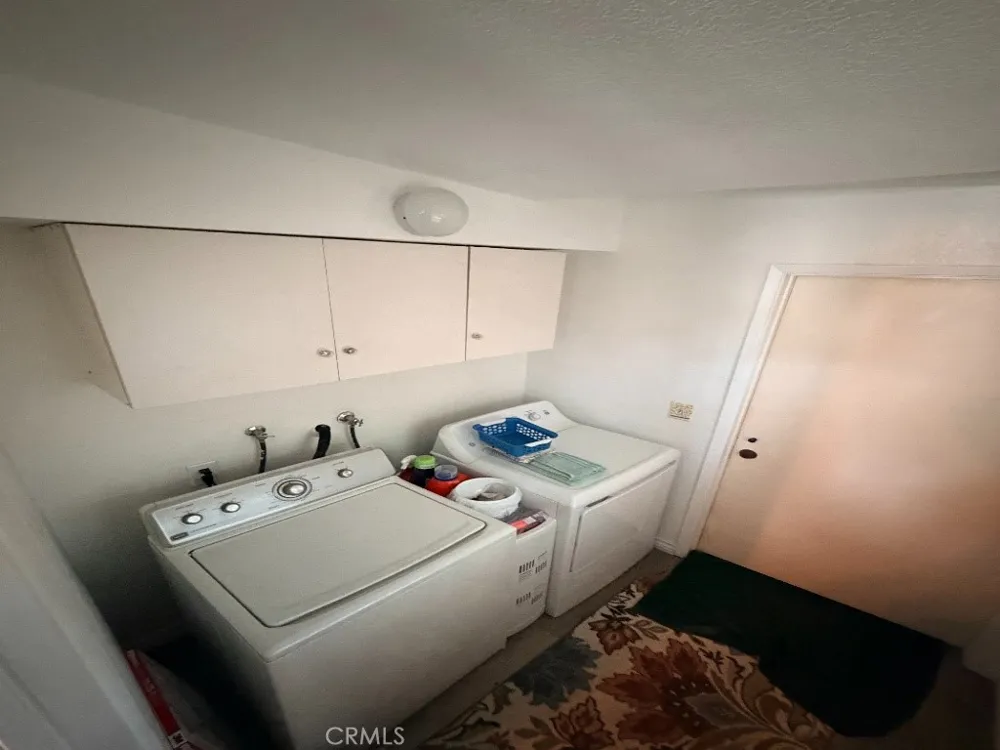4574 Central Ave Riverside, CA 92506