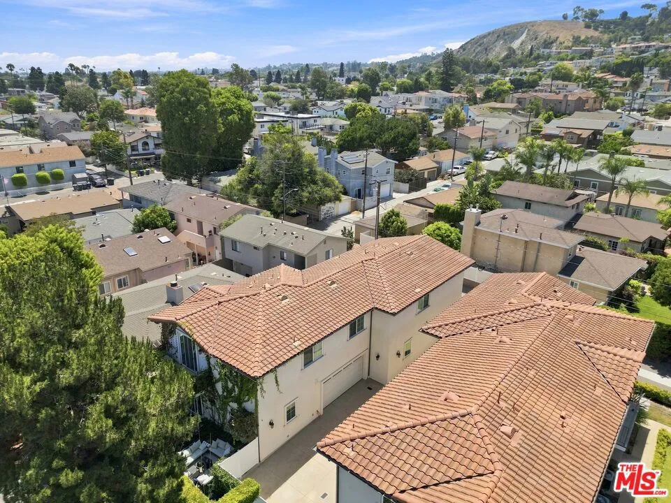 3918 W 242nd Street Torrance, CA 90505