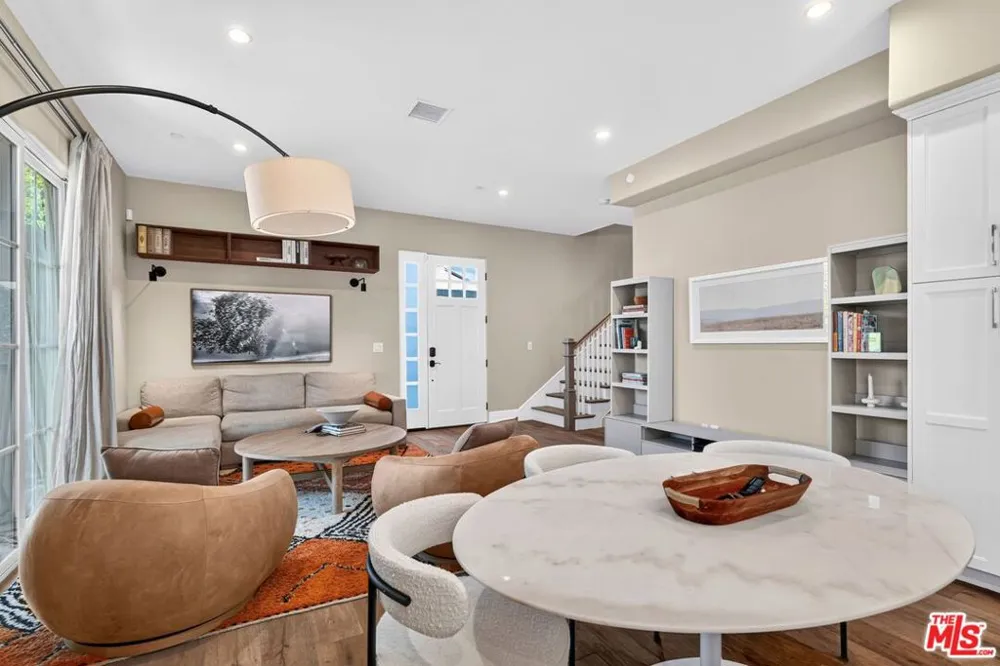 3918 W 242nd Street Torrance, CA 90505