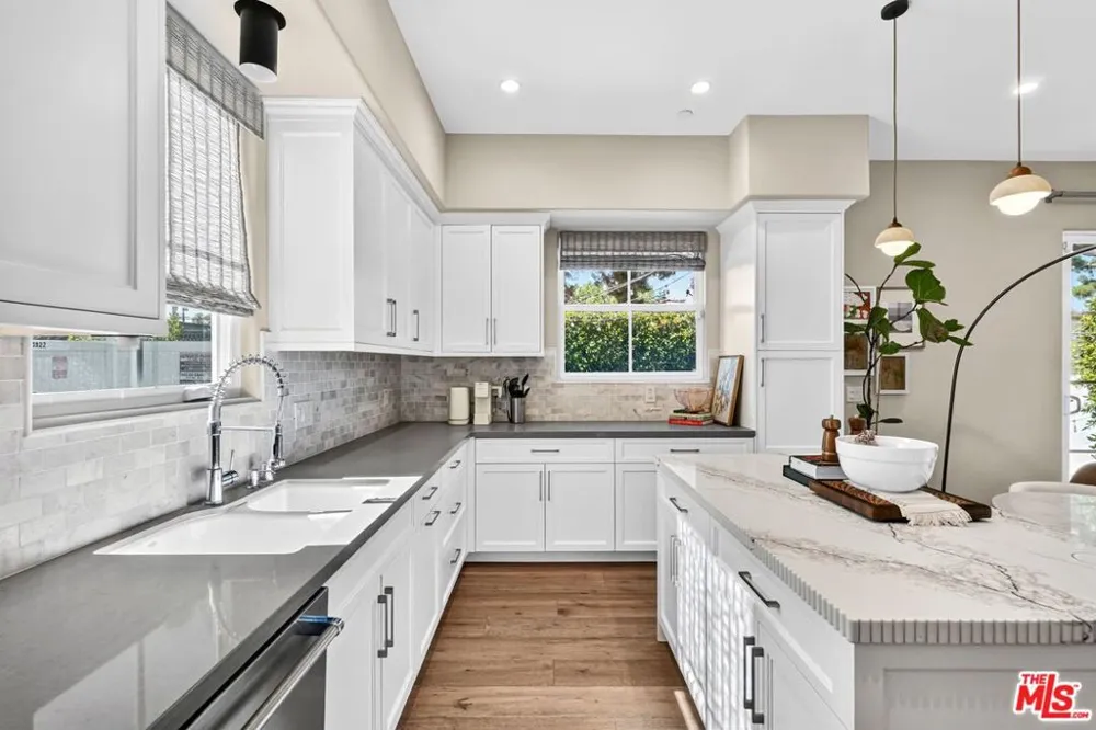 3918 W 242nd Street Torrance, CA 90505