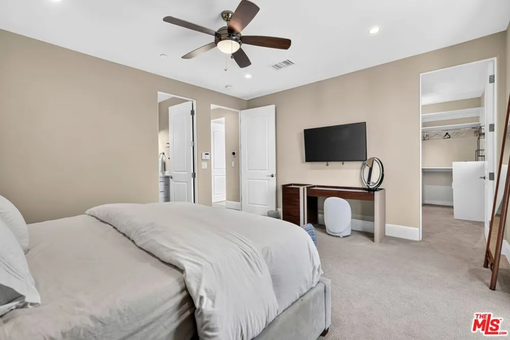 3918 W 242nd Street Torrance, CA 90505