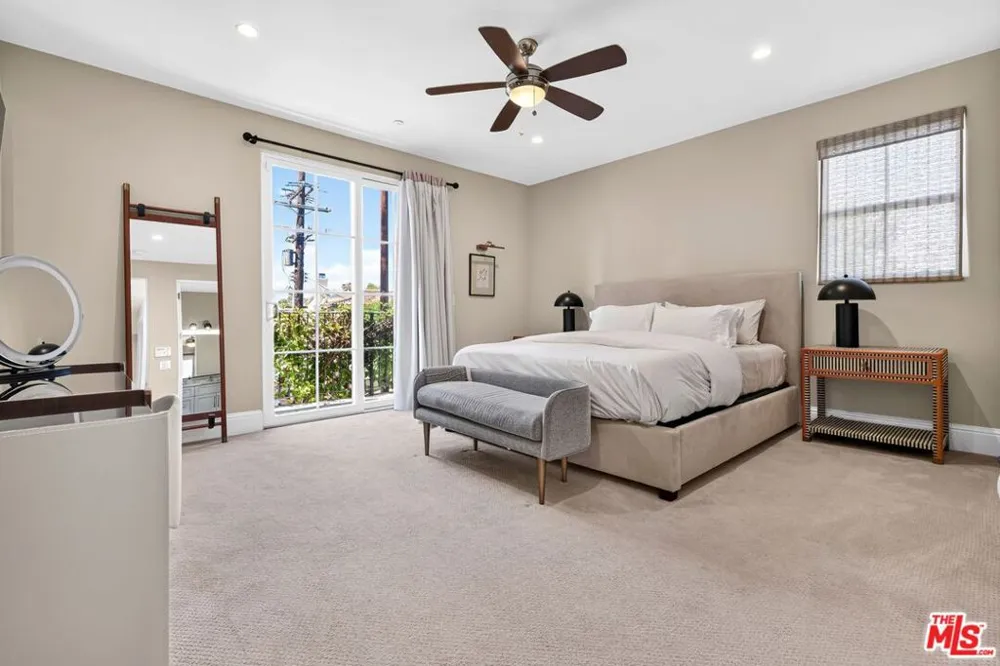 3918 W 242nd Street Torrance, CA 90505