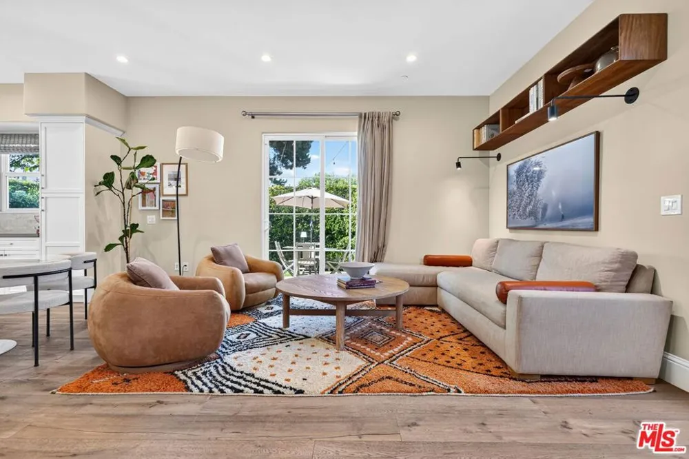 3918 W 242nd Street Torrance, CA 90505