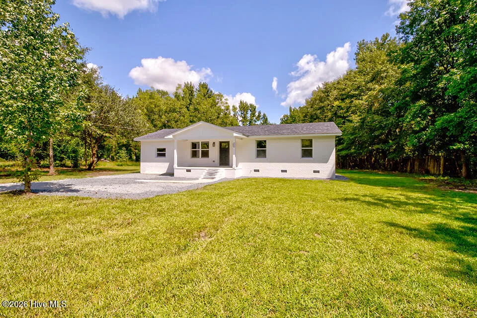 390 Newtown Loop Road Atkinson, NC 28421