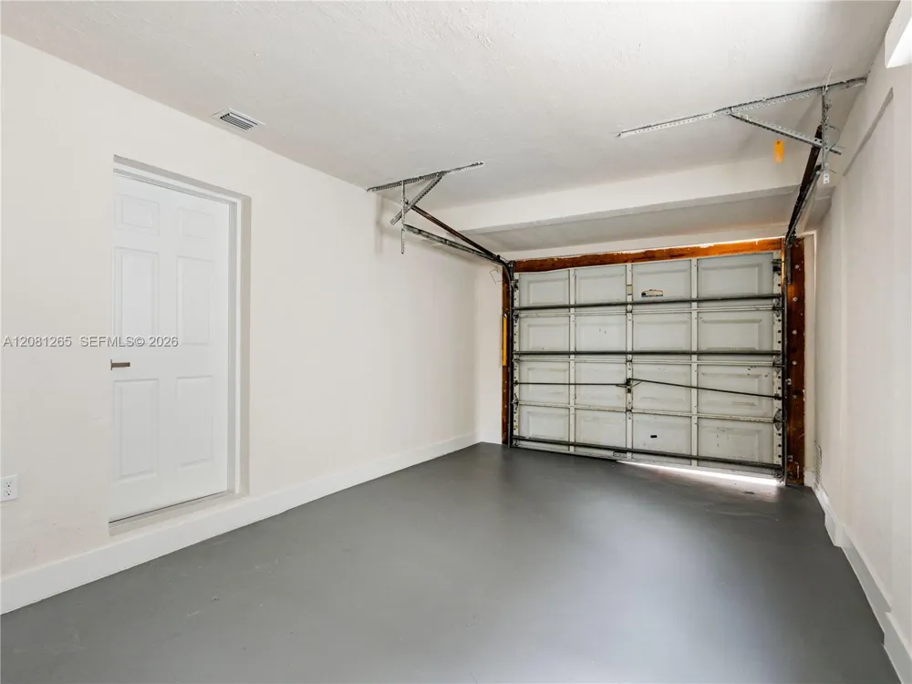 254 SW 4th St Dania Beach, FL 33004