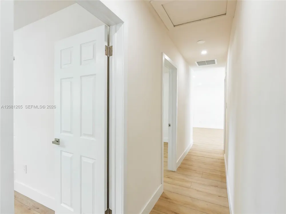 254 SW 4th St Dania Beach, FL 33004