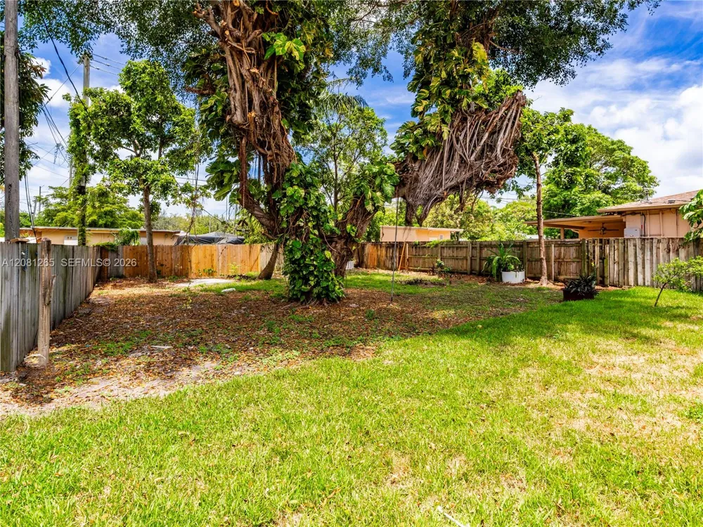 254 SW 4th St Dania Beach, FL 33004