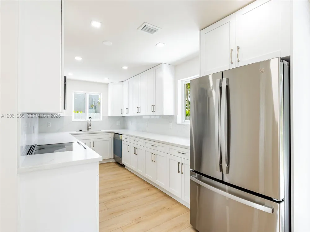 254 SW 4th St Dania Beach, FL 33004