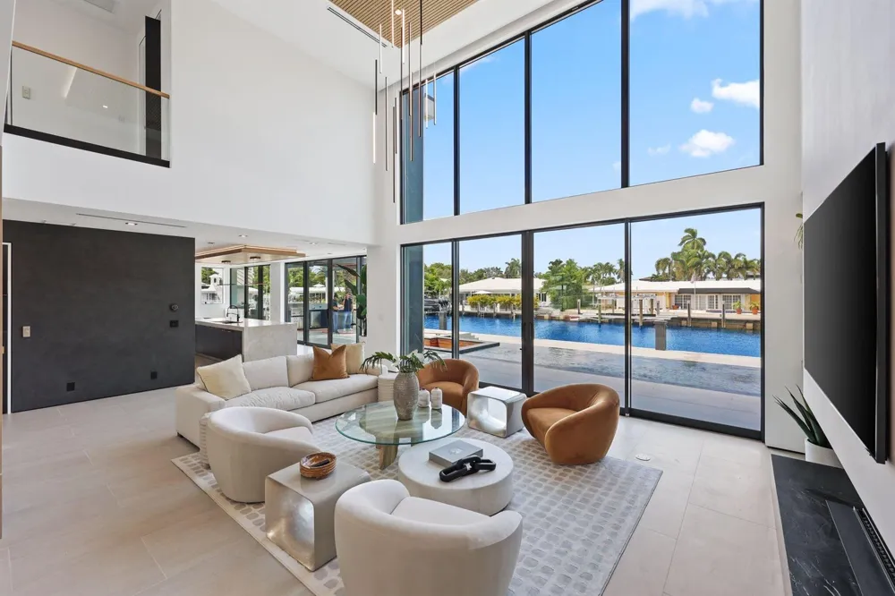 2825 NE 27TH STREET Fort Lauderdale, FL 33306