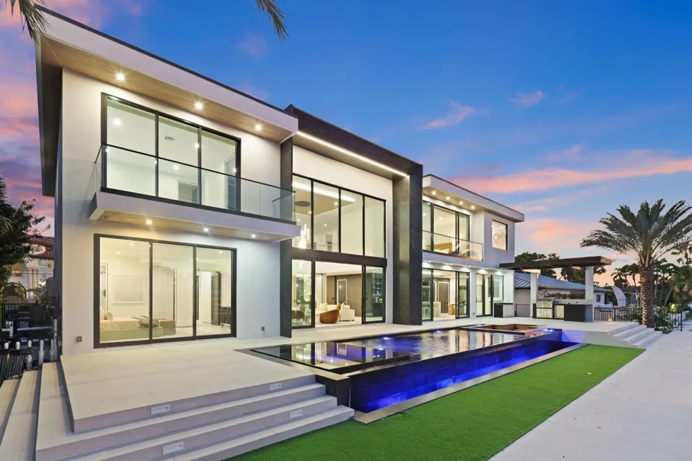 2825 NE 27TH STREET Fort Lauderdale, FL 33306
