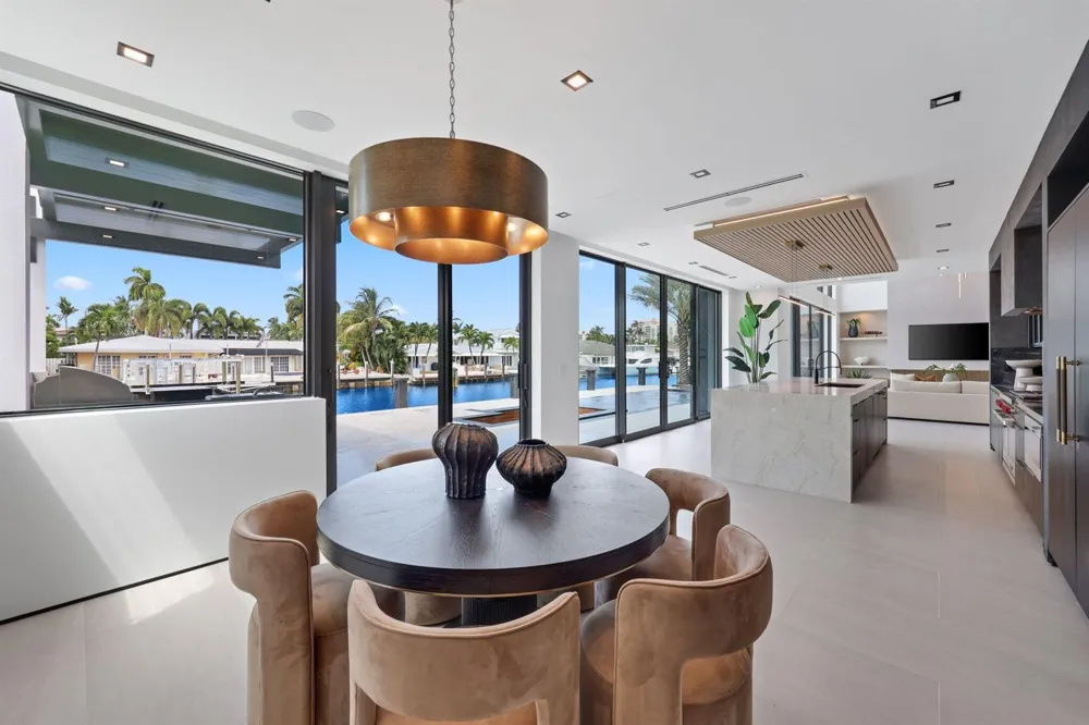 2825 NE 27TH STREET Fort Lauderdale, FL 33306