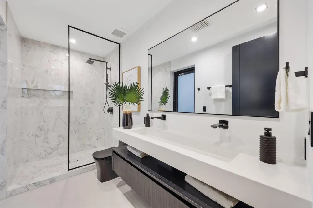2825 NE 27TH STREET Fort Lauderdale, FL 33306