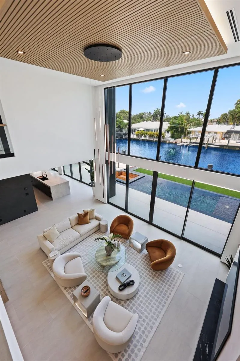 2825 NE 27TH STREET Fort Lauderdale, FL 33306