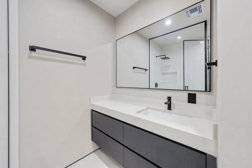2825 NE 27TH STREET Fort Lauderdale, FL 33306