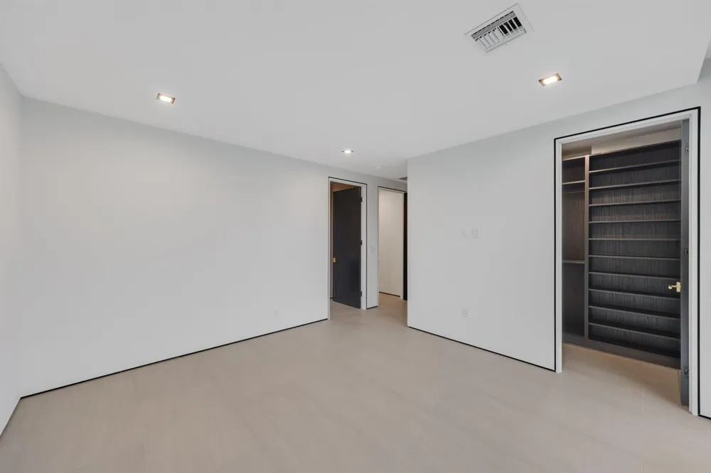 2825 NE 27TH STREET Fort Lauderdale, FL 33306