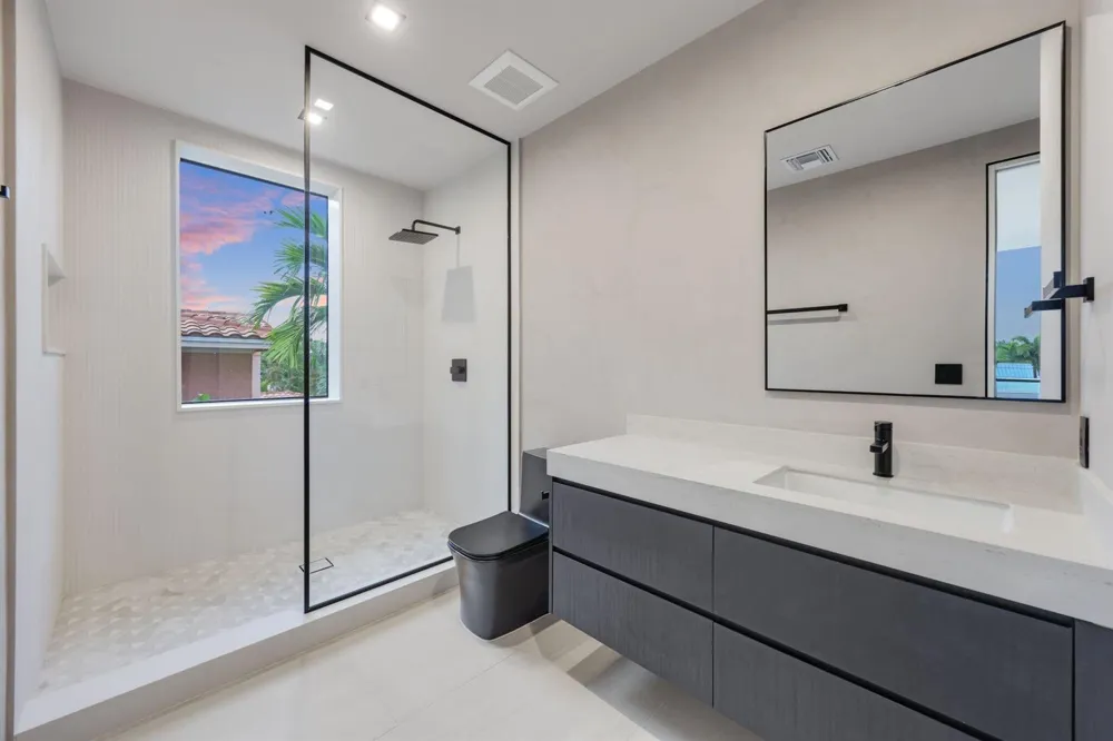 2825 NE 27TH STREET Fort Lauderdale, FL 33306