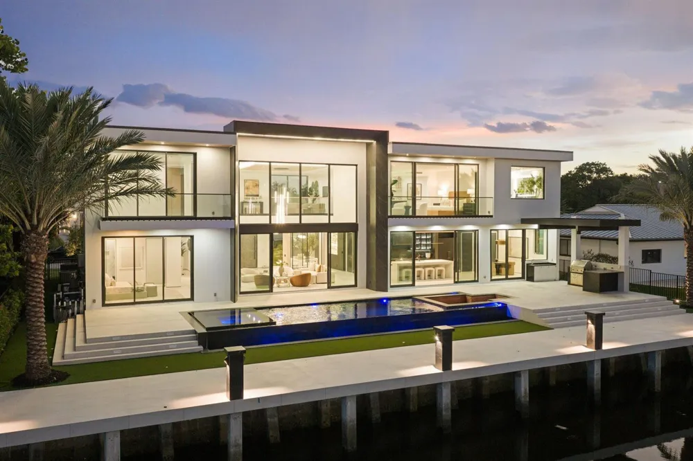 2825 NE 27TH STREET Fort Lauderdale, FL 33306