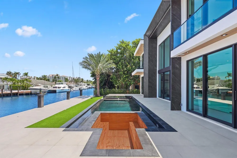2825 NE 27TH STREET Fort Lauderdale, FL 33306
