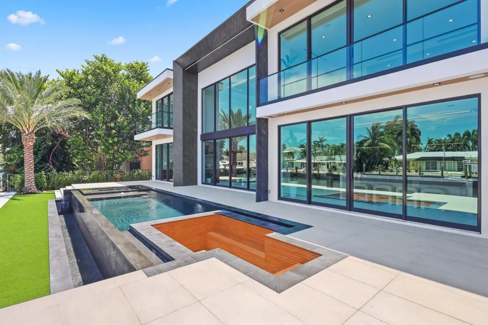 2825 NE 27TH STREET Fort Lauderdale, FL 33306