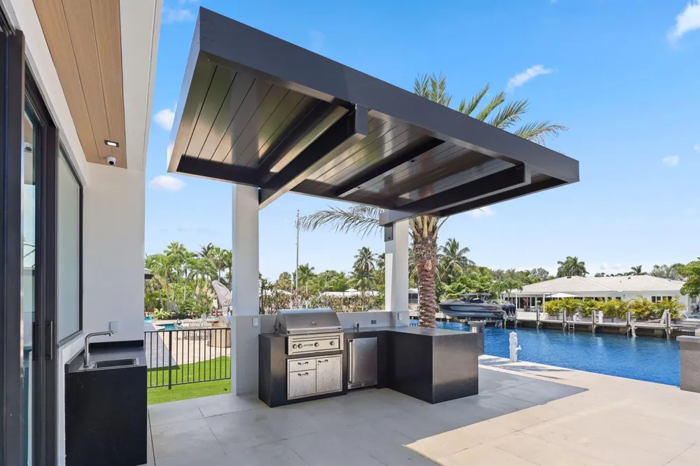 2825 NE 27TH STREET Fort Lauderdale, FL 33306