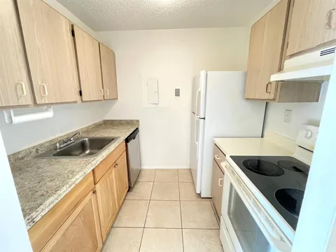 1101 BENOIST FARMS ROAD #101
