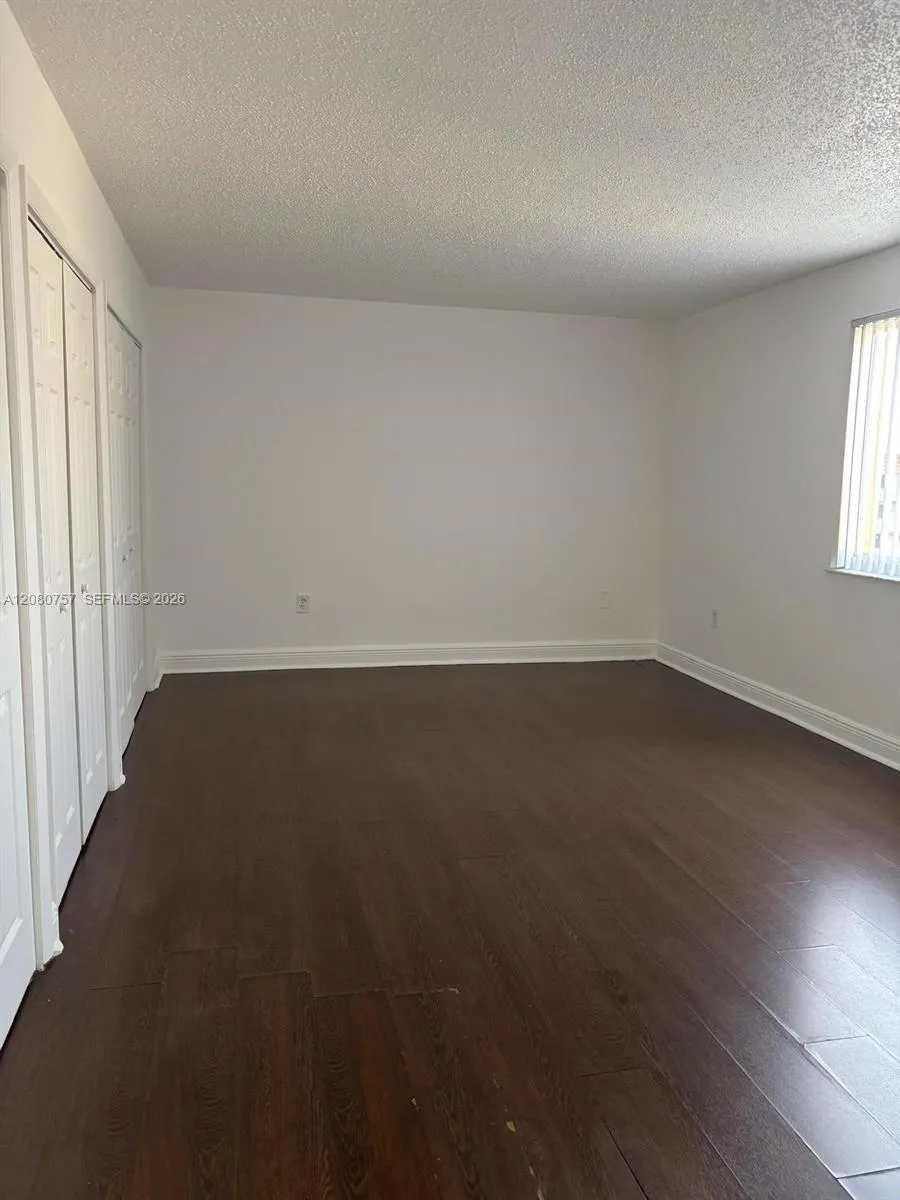 6970 NW 186th St #3-505 Hialeah, FL 33015