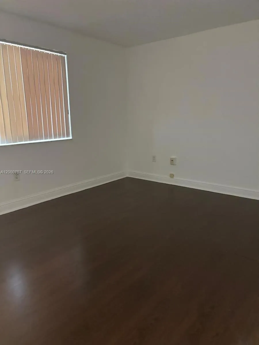 6970 NW 186th St #3-505 Hialeah, FL 33015