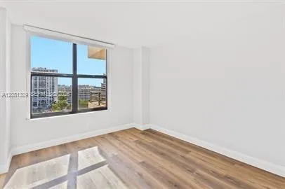 2500 Parkview Dr #1216 Hallandale Beach, FL 33009