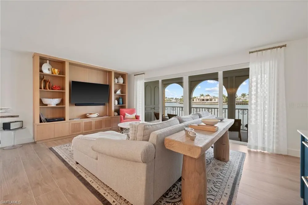 4000 GULF SHORE BOULEVARD #1500 Naples, FL 34103