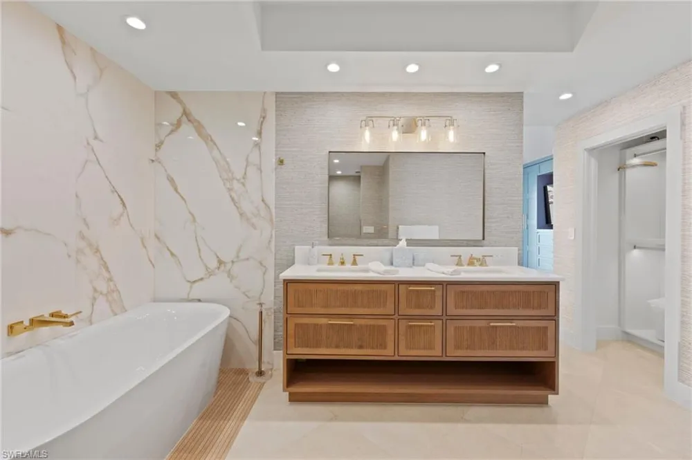 4000 GULF SHORE BOULEVARD #1500 Naples, FL 34103