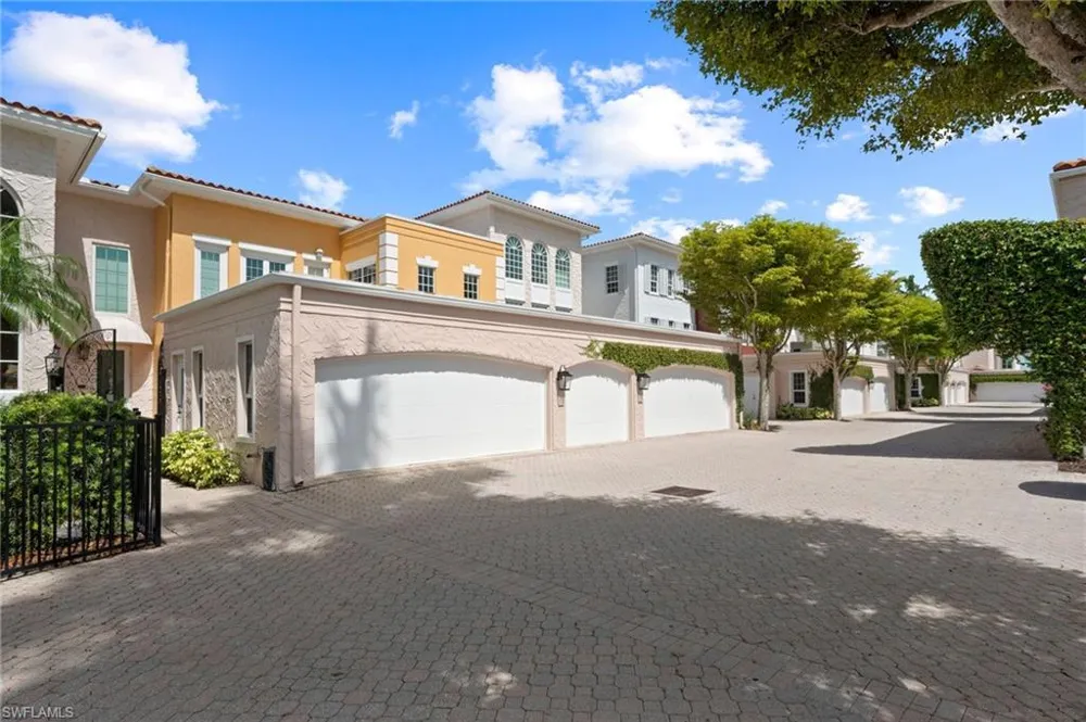 4000 GULF SHORE BOULEVARD #1500 Naples, FL 34103