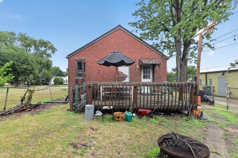 29 Florence Street Clawson City, MI 48017