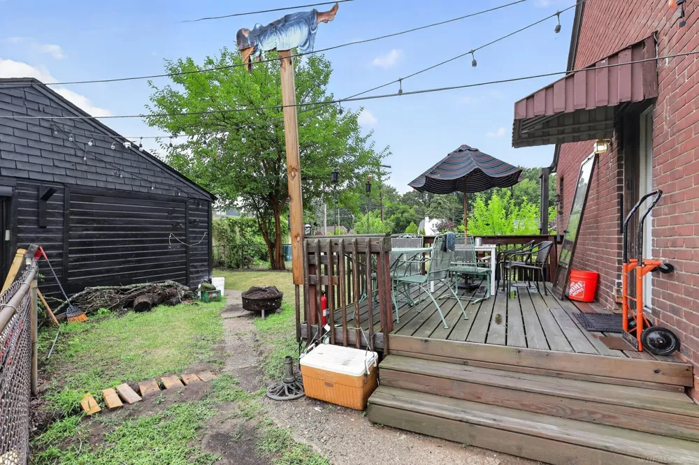 29 Florence Street Clawson City, MI 48017