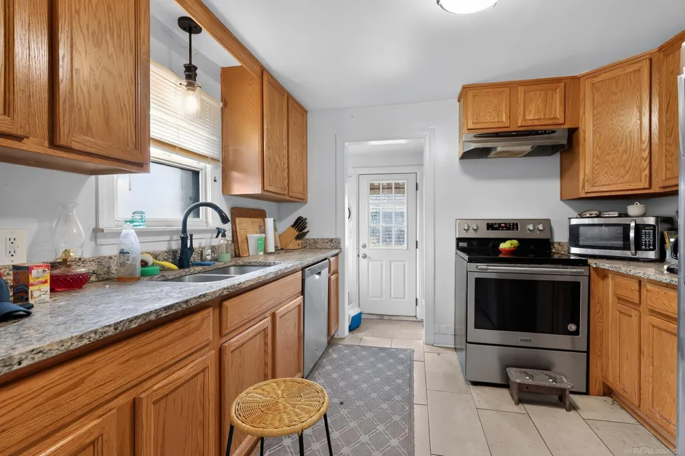 29 Florence Street Clawson City, MI 48017