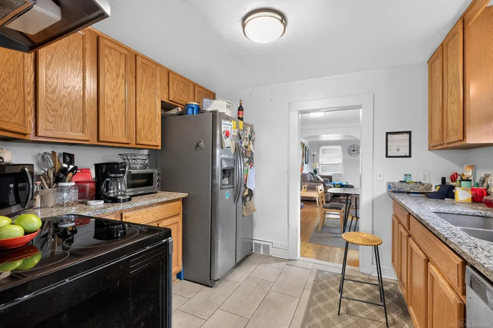 29 Florence Street Clawson City, MI 48017