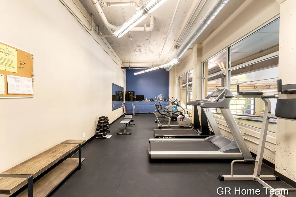 105 W Danaher Street #201 Ludington City, MI 49431