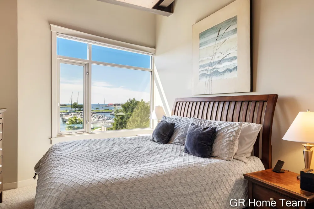 105 W Danaher Street #201 Ludington City, MI 49431