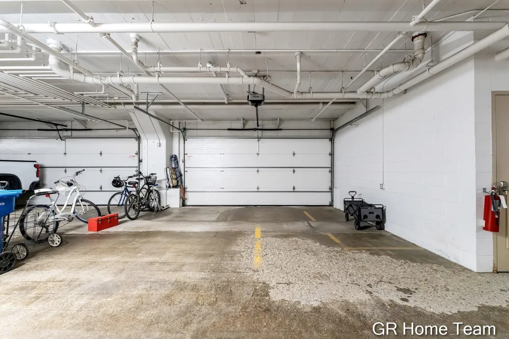 105 W Danaher Street #201 Ludington City, MI 49431